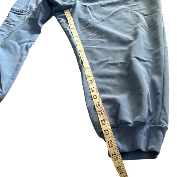 Figs | Zamora Jogger Scrub Pants - Picture 4 of 14